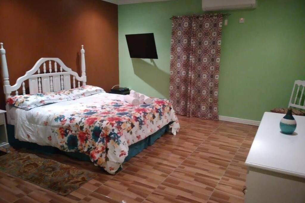 Ocho Rios Cozy Place Exterior foto